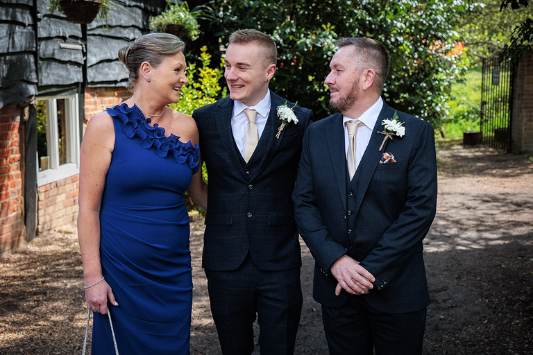 wedding photography at Barton's Mill in Basingstoke