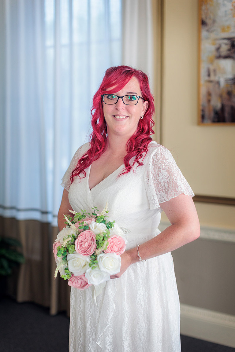bridal portrait at basingstoke registry office