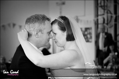 first dance by wedding photographer in Hampshire
