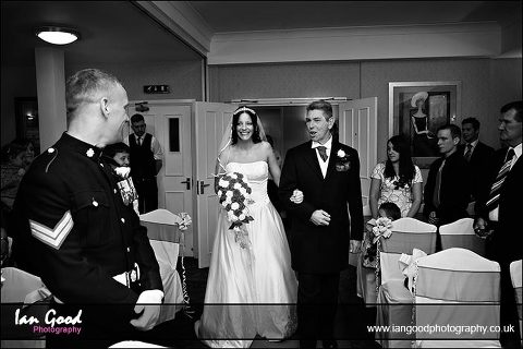 Basingstoke wedding photography at Red Lion Hotel