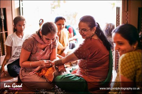 Mehndi Indian wedding photography