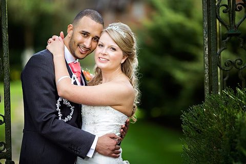 Basingstoke wedding photographer couple at Audleys Wood