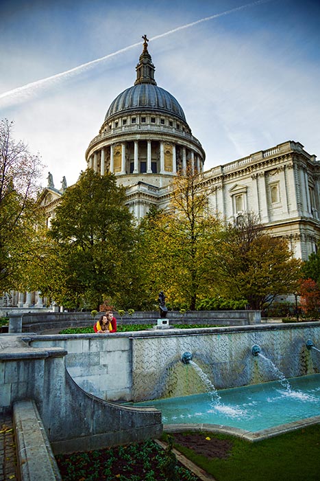 engagement photo in London