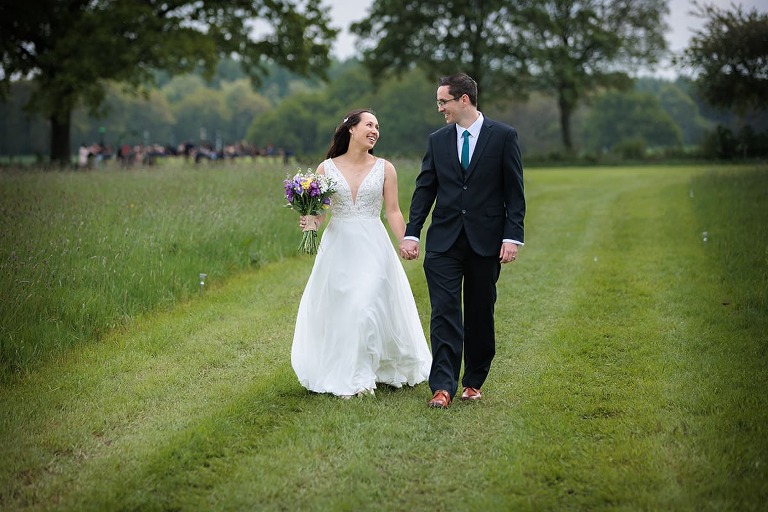 wedding photography at dummer down farm by hampshire wedding photographer