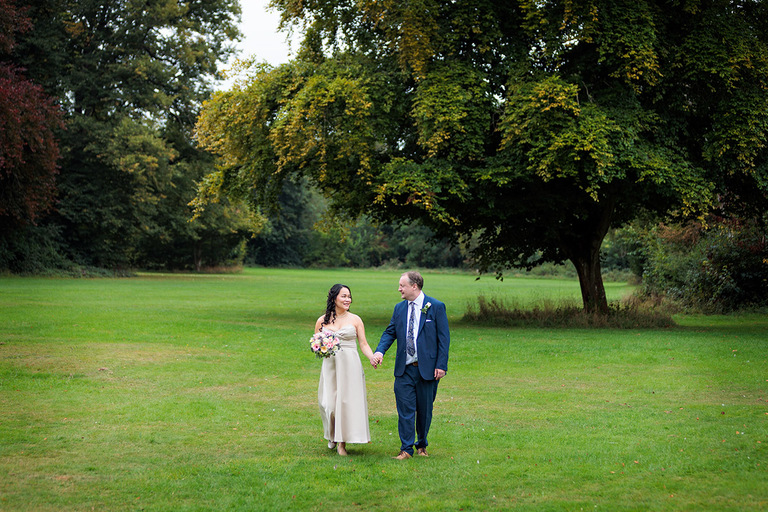wedding photography at Beechdown in Basingstoke